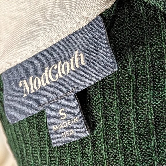 ModCloth Hunter Green Ribbed Peter Pan Sweater Dress, long sleeves. Size S - Picture 5 of 7